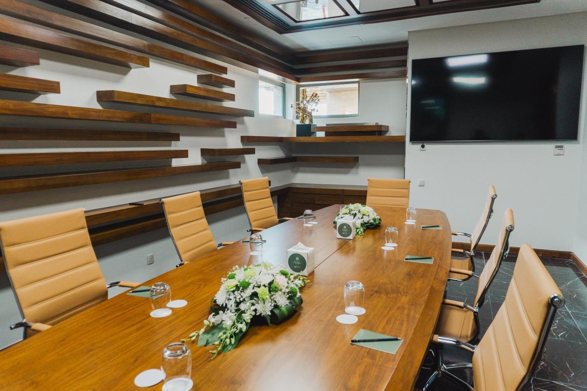 Palavra Resort Manama Ngoại thất bức ảnh Boardroom