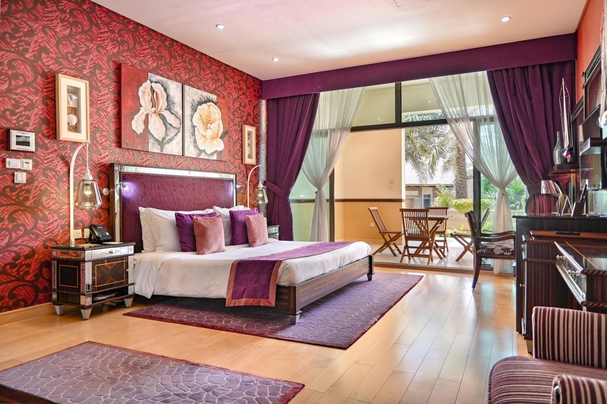 Palavra Resort Manama Ngoại thất bức ảnh A bedroom at the Taj Bengal